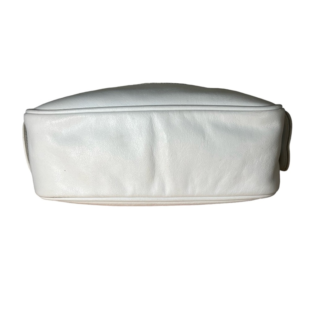 Courrèges vintage leather bag iconic camera bag with signature front logo white - Picture 6 of 16